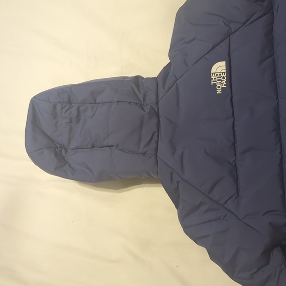 North Face NWT Reversible Jacket - Picture 3 of 3